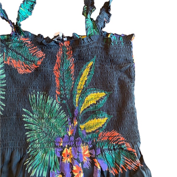 Patrons of Peace Tropical Print Floral Top - Picture 3 of 13